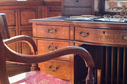 8 Tips for Decorating Your Home with Traditional Furniture